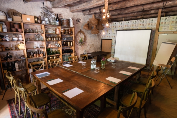 Salle de réunion - Séminaire-Le-Morimont-tisanerie